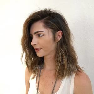 Meet your Posher, Elizabeth